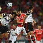 Flamengo bate Inter, adia título do Atlético-MG e mostra força para Libertadores