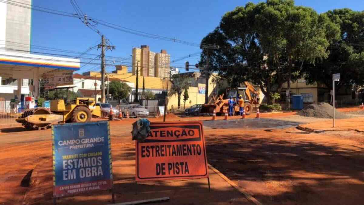 Obras interditam trechos nas ruas 26 de Agosto e Padre João Crippa em Campo Grande