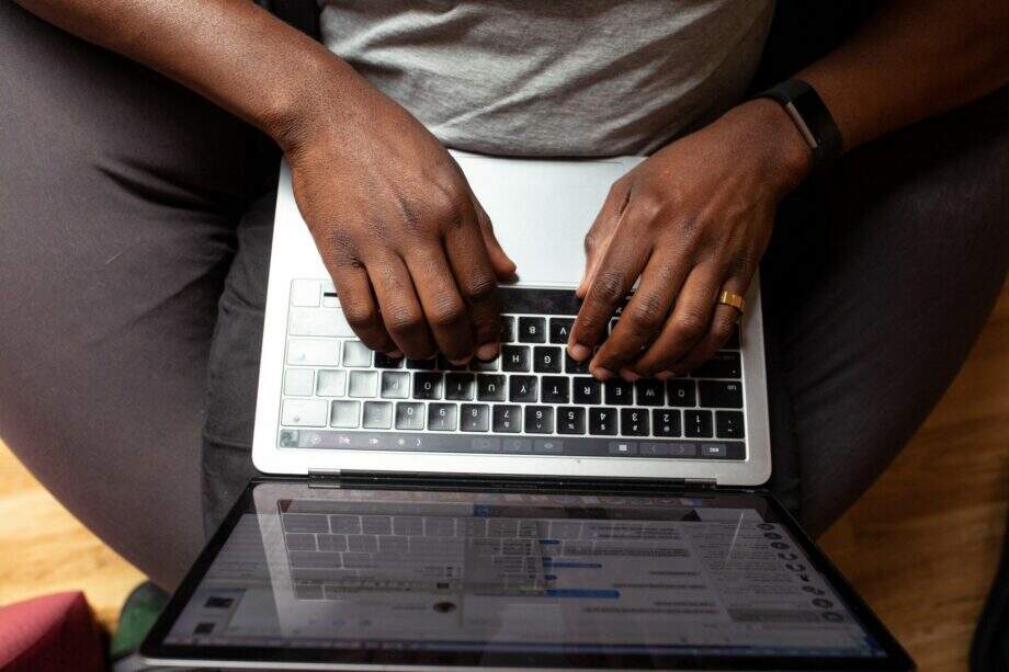 Justiça nega que site de busca retire nome de condenado da internet
