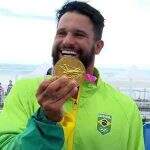 Italo Ferreira conquista 1º ouro do Brasil em Tóquio e faz história no surfe