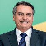 Bolsonaro ri e provoca governador do Rio após afastamento