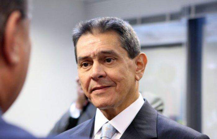 Na pressão: Roberto Jefferson diz que Bolsonaro cai se não se aliar aos partidos do ‘centrão’