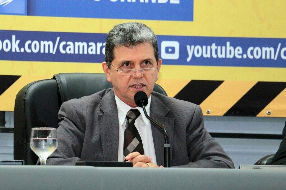 João Rocha durante a sessão na Câmara. (Izaias Medeiros