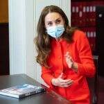 Kate Middleton lança livro de fotografias que retratam a pandemia de Covid