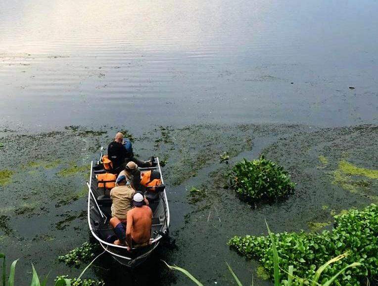 Pescador encontra corpo de homem que pilotava barco e caiu em lago em MS