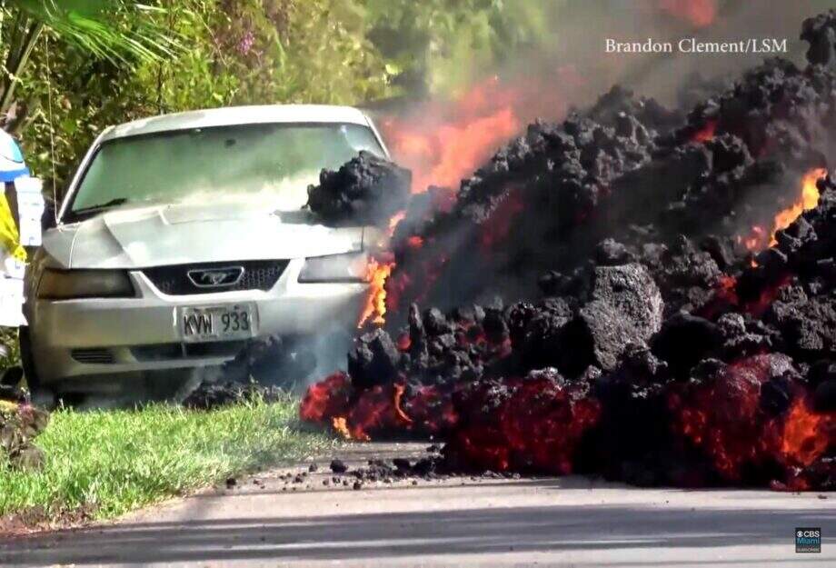 VÍDEO: lava de vulcão em atividade derrete Mustang