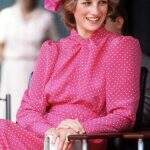 Atriz de “The Crown” aparece idêntica à Princesa Diana nos bastidores do seriado