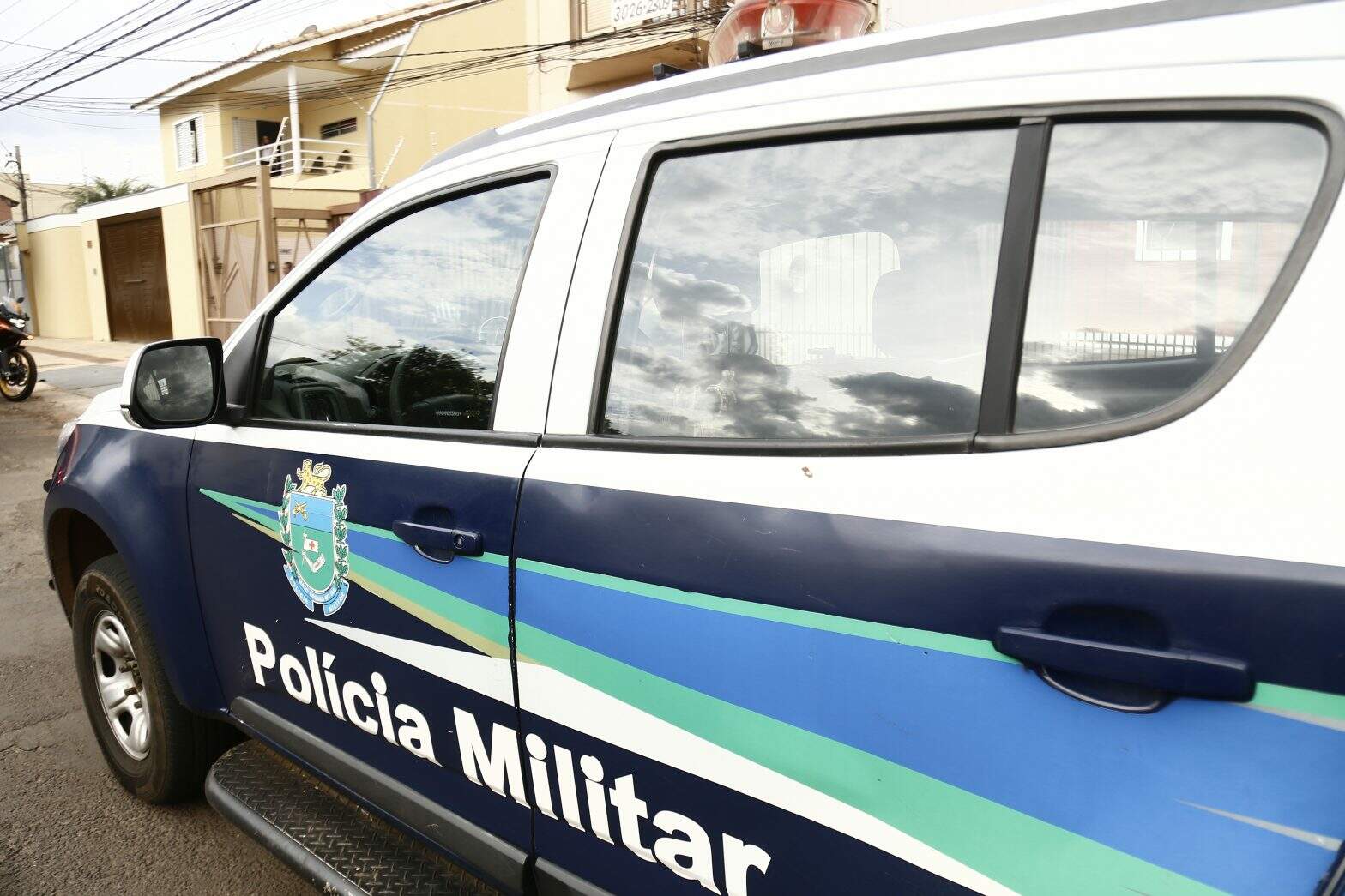 Polícia militar foi acionada para ir até UPA.