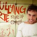 Sem palavrões, humorista Léo Lins promete risadas com o show “Bullying Arte”