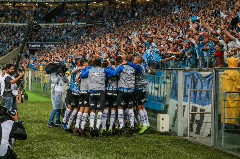 No clássico dos reservas, Grêmio derrota Internacional e garante liderança do Gauchão
