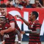 Zagueiro do Flamengo chama companheiro de ‘macaco’ e gera polêmica