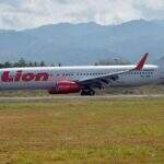 Caixa-preta de avião que caiu com 189 a bordo na Indonésia é encontrada