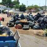 Voluntários recolhem mais de 4 toneladas de lixo das margens do Rio Paraguai em MS