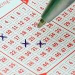 Funcionária de lotérica é levada para delegacia após tentar furtar R$ 100 de cliente