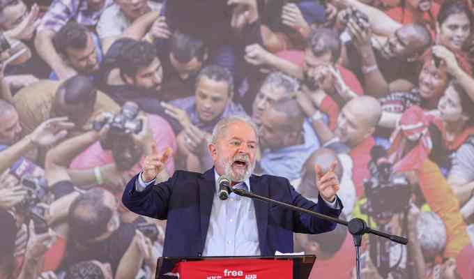 Lula pede extensão de suspeição de Moro para ações de sítio e sede de Instituto