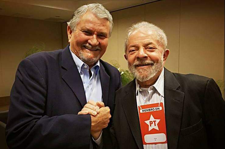 Povo brasileiro aguardava soltura de Lula para ‘corrigir uma injustiça’, diz Zeca