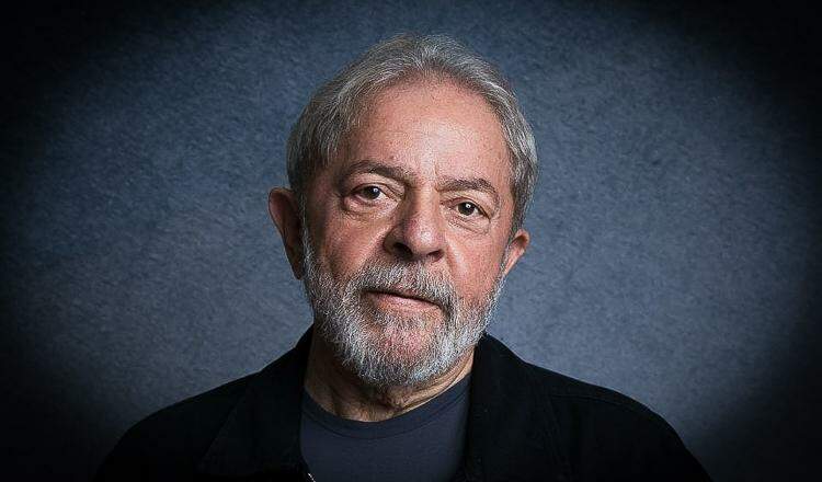 Força tarefa da Lava Jato acusa ex-presidente Lula por lavagem de dinheiro