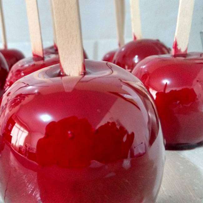 Festa junina em casa: aprenda a fazer essa deliciosa maçã do amor