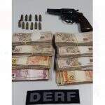 Segurança é preso com comparsa após tramar assalto e levar R$ 40 mil da empresa