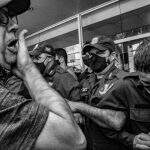‘Confundem o direito de protestar’: na pandemia, forças de segurança lidam com multidão