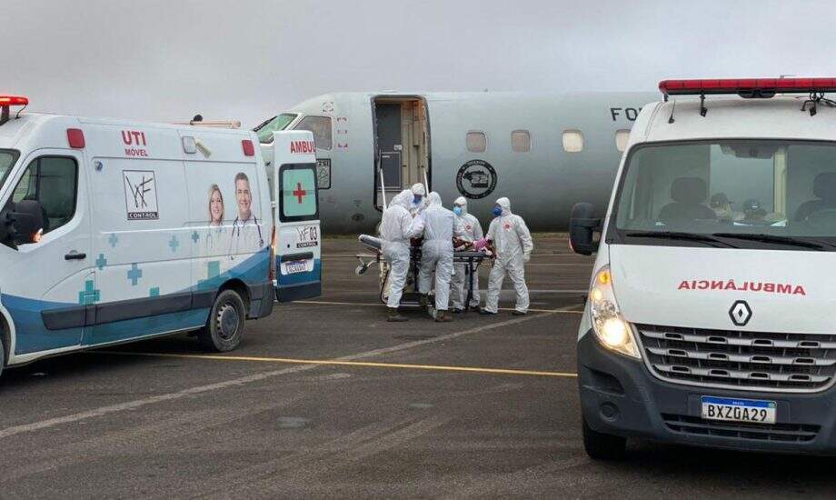 Pacientes com Covid-19 de Manaus são transferidos para hospitais de Brasília