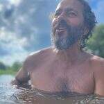Sucuri? Marcos Palmeira toma banho de rio no Pantanal de MS e é chamado de ‘Velho do Rio’