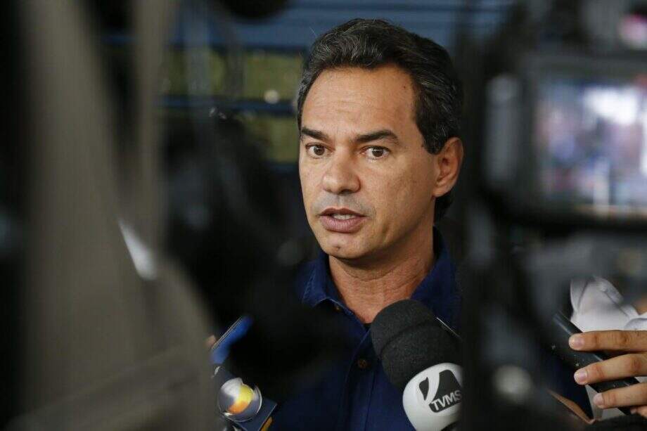 Marquinhos garante que servidores terão reajuste no índice da inflação. (Foto: Marcos Ermínio)