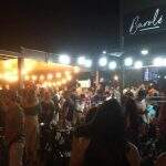 VÍDEO: Bar de Campo Grande ignora decretos e promove aglomeração em noite de música ao vivo