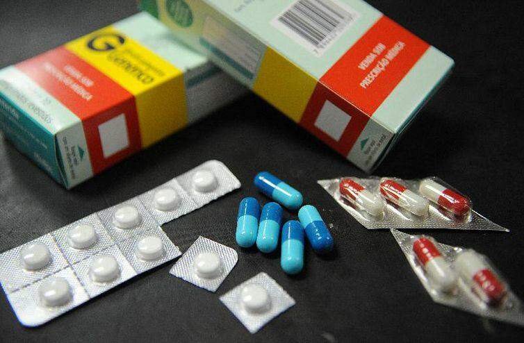 Saúde compra mais de R$ 1,5 milhão em medicamentos para combate ao coronavírus