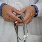 Prefeitura de MS abre processo seletivo para médicos com salários de R$ 18,5 mil