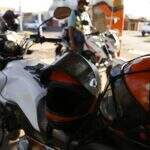 Pandemia acentua crise para mototaxistas, que buscam alternativas para manter sustento