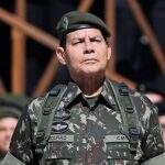 Governo Bolsonaro tem 45 militares em 21 áreas, mostra levantamento da Folha
