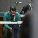 No 9º julgamento por assassinato, Nando chora e se estapeia em frente aos jurados