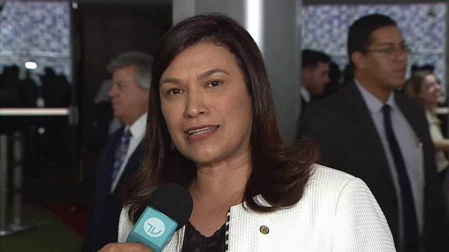 Deputada federal Maria Rosas testa positivo para covid-19 e é entubada
