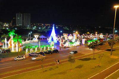 Luzes de Natal serão acesas dia 1º de dezembro em Campo Grande; confira locais