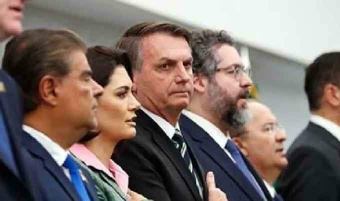 Em quarentena após viagem com Bolsonaro, Nelsinho Trad libera funcionários e se isola com esposa e filha