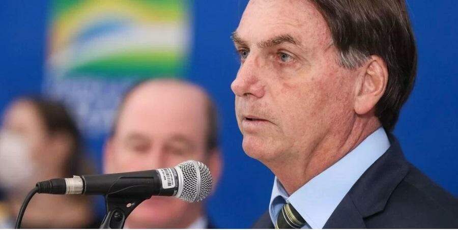Bolsonaro começa a receber cotados para substituir Mandetta; oncologista lidera