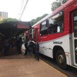 Catraca de ônibus volta a dar problema e passageiros sofrem com descaso