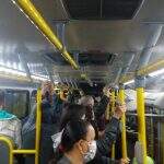 ‘Mulher não presta’: homem surta dentro de ônibus, ameaça bater em mulher e acaba preso em Campo Grande