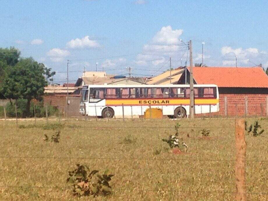 ‘Ônibus sucata’ barrado pela polícia em SP volta a transportar crianças em MS