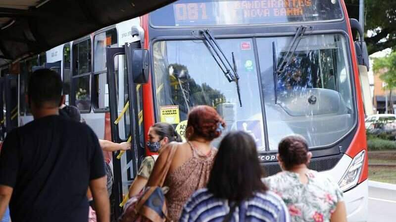Gratuidades voltaram ao debate durante impasse sobre reajuste da tarifa do ônibus em Campo Grande