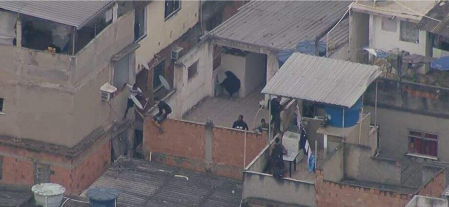 Operação policial em favela do Rio de Janeiro deixa pelo menos 15 mortos