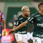 Scarpa brilha, Palmeiras vence Fortaleza e reage após decepção no Mundial