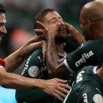 Palmeiras sai na frente com golaço de Veiga, mas cede empate ao CSA