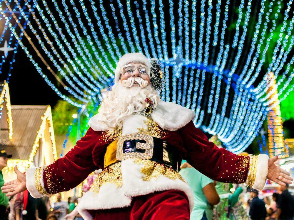 Papai Noel pousa o trenó hoje em Campo Grande - Correio do Estado