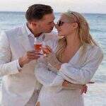 Paris Hilton se casa com o empresário Carter Reum