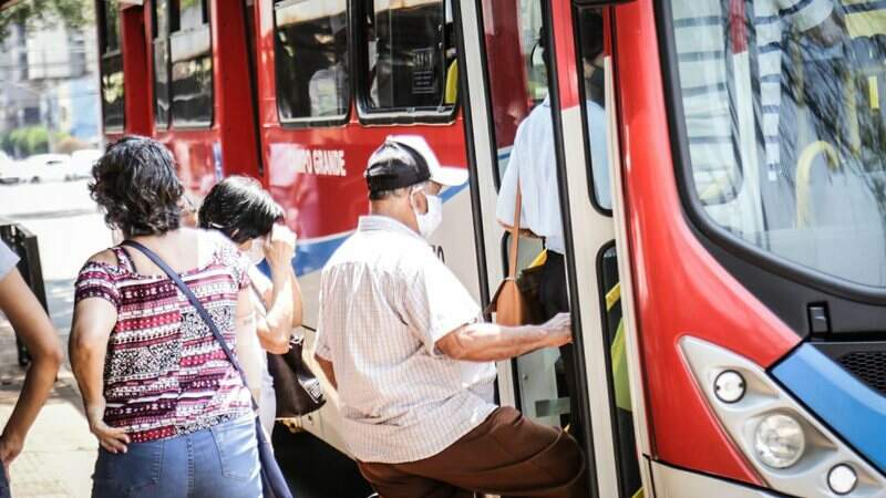 Nova tarifa do ônibus deve ser publicada em dezembro