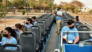 Estudantes de 29 escolas da Reme fizeram o passeio com o ônibus do City Tour.