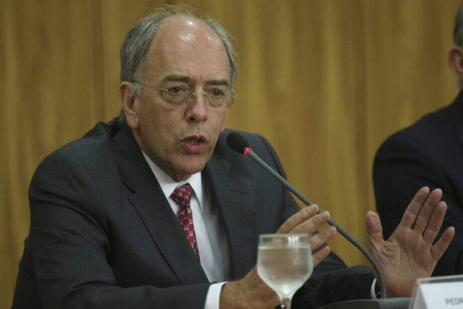 Após crise, Pedro Parente pede demissão da presidência da Petrobras