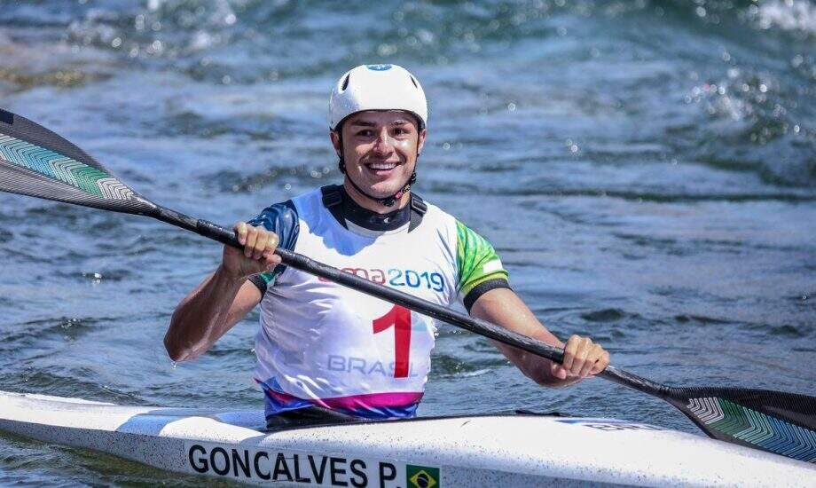 Brasileiro conquista bronze inédito na Copa do Mundo de Canoagem